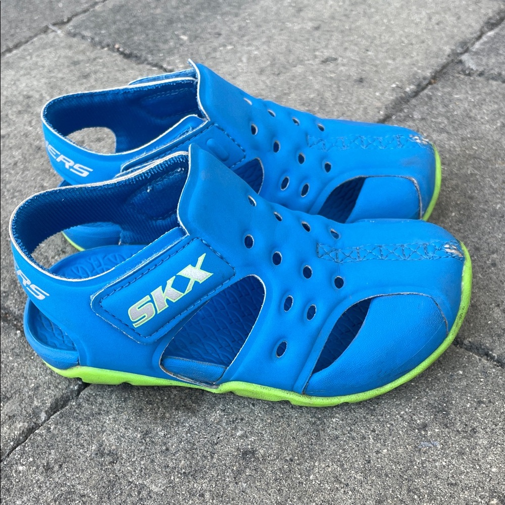 Skechers Side Wave Kids Closed Toe Sandals